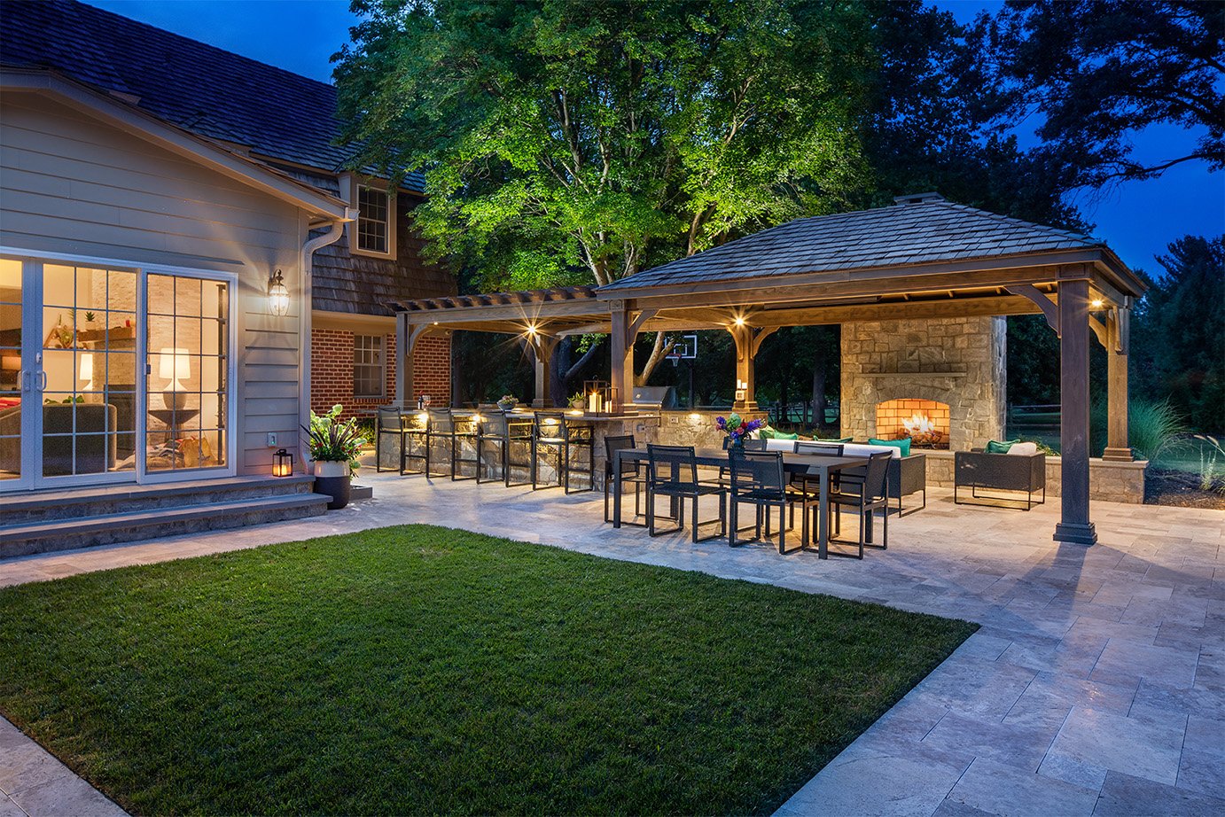 The Art of Outdoor Entertaining: Designing Spaces That Bring People Together